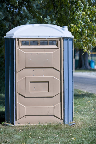 Best Portable restroom trailer rental  in Shelbyvle, IL